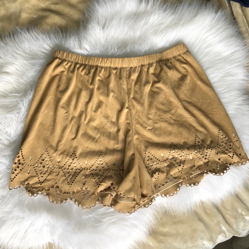 Alya Faux Suede Shorts Tan